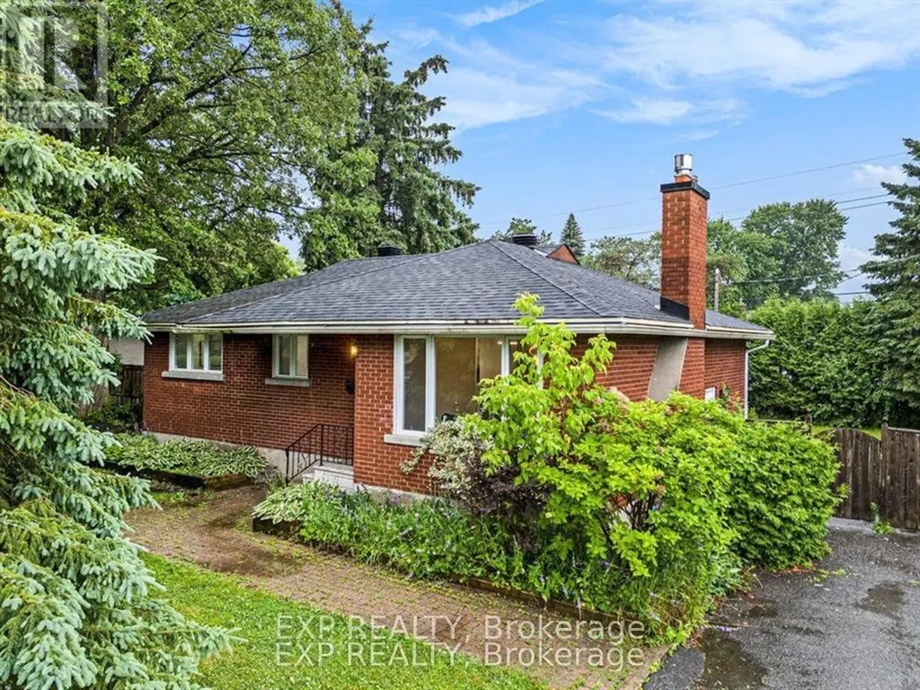 20 Newhaven Street Ottawa ON K2G 0X5