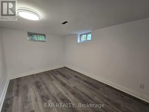 20 Newhaven Street Ottawa ON K2G 0X5