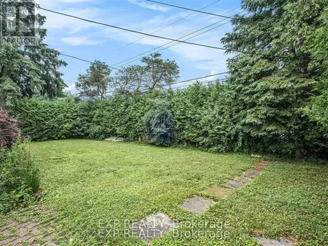 20 Newhaven Street Ottawa ON K2G 0X5