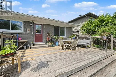 1113 Field Street Ottawa ON K2C 2P6