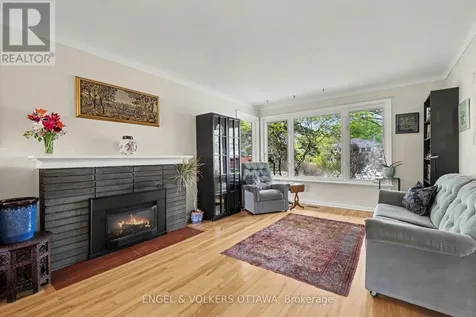 1113 Field Street Ottawa ON K2C 2P6