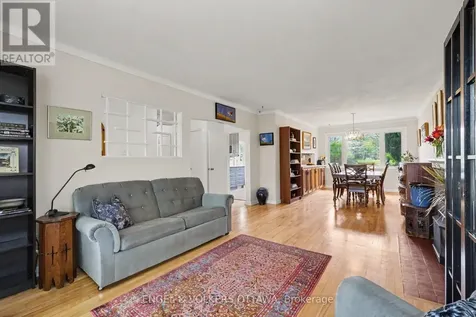 1113 Field Street Ottawa ON K2C 2P6