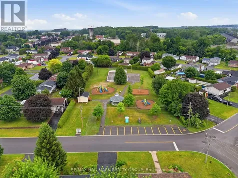 1028 Laviolette Street Clarence-rockland ON K4K 1B8