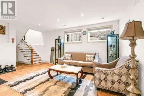 2051 Frank Bender Street Ottawa ON K1C 1M7