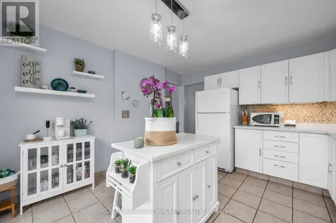 2061 Legrand Crescent Ottawa ON K1E 3R1