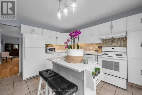 2061 Legrand Crescent Ottawa ON K1E 3R1