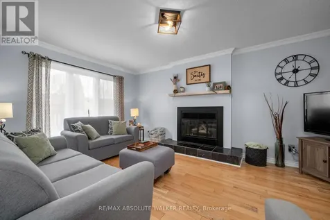 2061 Legrand Crescent Ottawa ON K1E 3R1