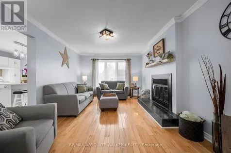2061 Legrand Crescent Ottawa ON K1E 3R1