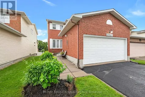 2061 Legrand Crescent Ottawa ON K1E 3R1