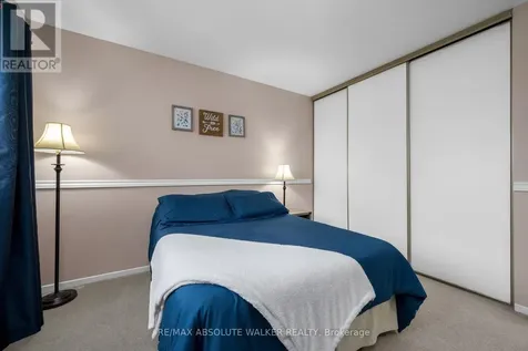 2061 Legrand Crescent Ottawa ON K1E 3R1