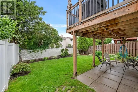 2061 Legrand Crescent Ottawa ON K1E 3R1