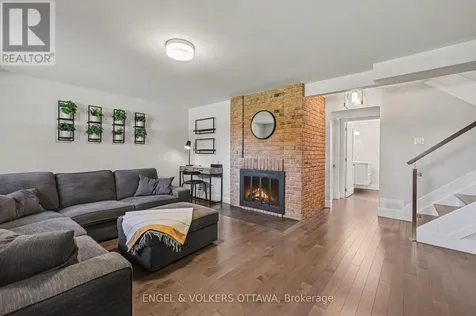 1299 Alloway Crescent Ottawa ON K1K 3Y9