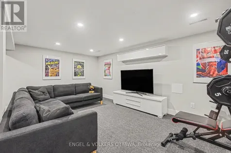 1299 Alloway Crescent Ottawa ON K1K 3Y9