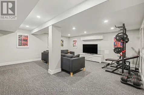 1299 Alloway Crescent Ottawa ON K1K 3Y9