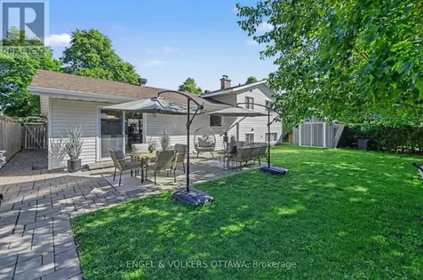 1299 Alloway Crescent Ottawa ON K1K 3Y9
