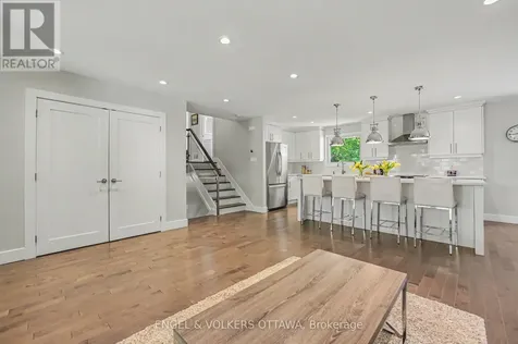 1299 Alloway Crescent Ottawa ON K1K 3Y9