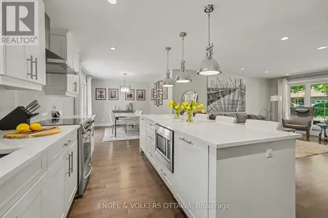 1299 Alloway Crescent Ottawa ON K1K 3Y9