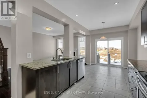 40 Tapadero Avenue Ottawa ON K2V 0E2