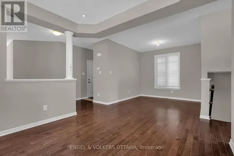 40 Tapadero Avenue Ottawa ON K2V 0E2