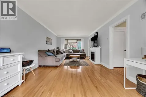 45 Glendale Road Kitchener ON N2H 2Z7