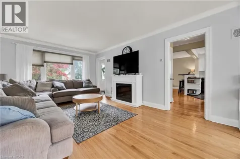 45 Glendale Road Kitchener ON N2H 2Z7