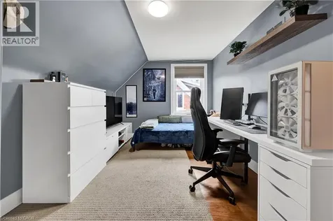 45 Glendale Road Kitchener ON N2H 2Z7