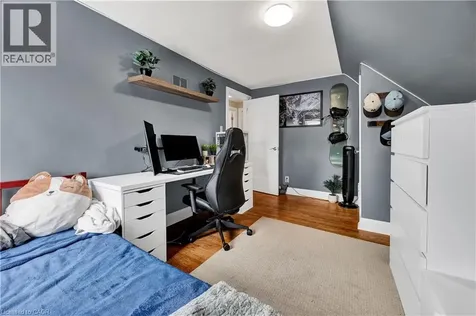 45 Glendale Road Kitchener ON N2H 2Z7