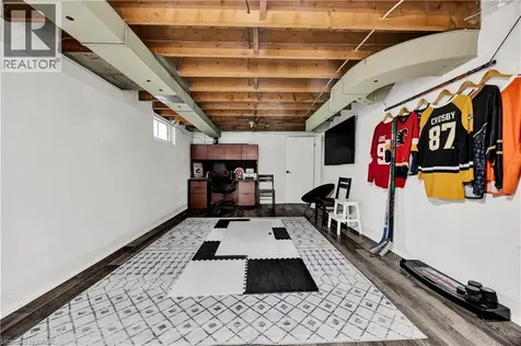 45 Glendale Road Kitchener ON N2H 2Z7