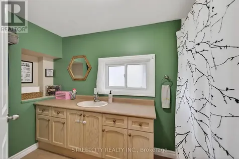 12 Pearl Street Tillsonburg ON N4G 1L3