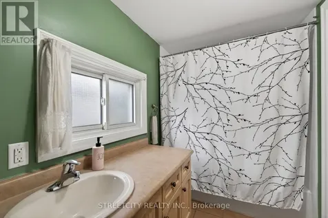 12 Pearl Street Tillsonburg ON N4G 1L3