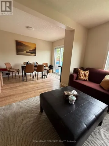 60 Everglade Crescent Kitchener ON N2E 3Y6