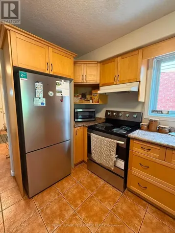 60 Everglade Crescent Kitchener ON N2E 3Y6