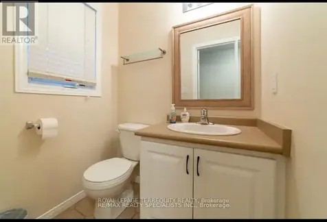 60 Everglade Crescent Kitchener ON N2E 3Y6
