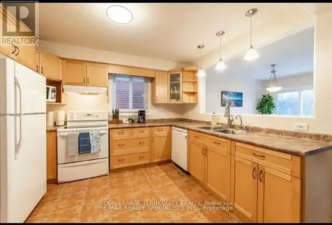 60 Everglade Crescent Kitchener ON N2E 3Y6