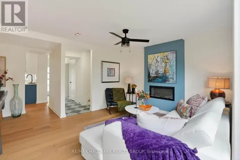 660 Hochelaga Street Ottawa ON K1K 2E9