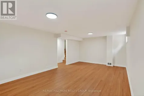 660 Hochelaga Street Ottawa ON K1K 2E9