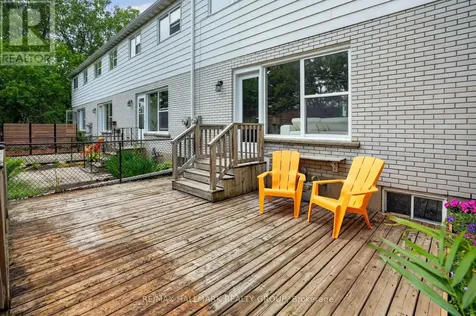 660 Hochelaga Street Ottawa ON K1K 2E9