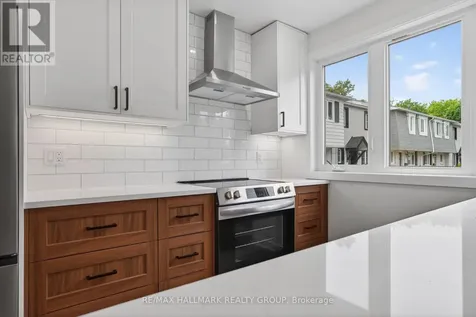 660 Hochelaga Street Ottawa ON K1K 2E9
