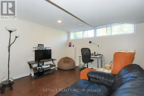 1255 Highgate Road Ottawa ON K2C 2Y5