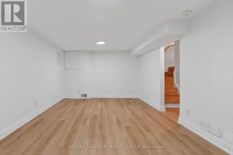 660 Hochelaga Street Ottawa ON K1K 2E9