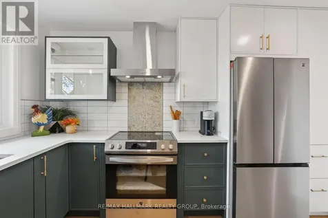660 Hochelaga Street Ottawa ON K1K 2E9