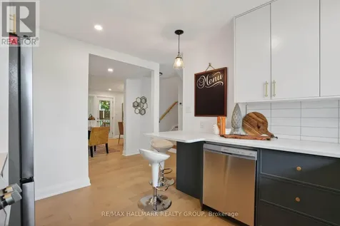 660 Hochelaga Street Ottawa ON K1K 2E9