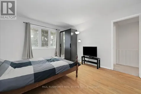 1107 Meadowlands Drive Ottawa ON K2C 0K5