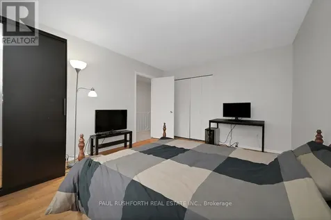 1107 Meadowlands Drive Ottawa ON K2C 0K5
