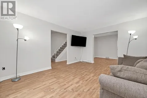 1107 Meadowlands Drive Ottawa ON K2C 0K5