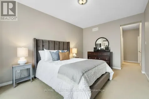556 Dalewood Crescent Ottawa ON K2S 0L3