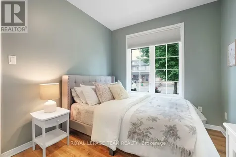 556 Dalewood Crescent Ottawa ON K2S 0L3