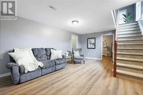 556 Dalewood Crescent Ottawa ON K2S 0L3