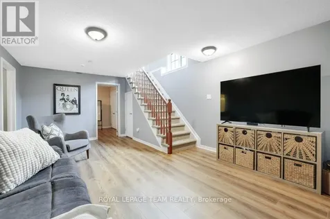 556 Dalewood Crescent Ottawa ON K2S 0L3