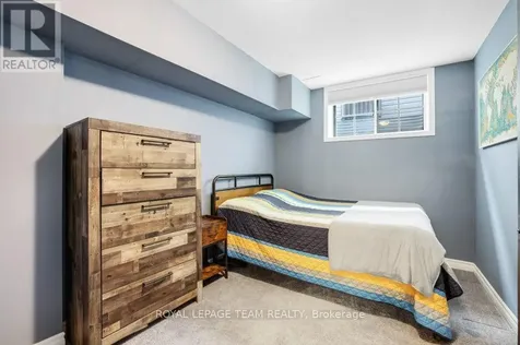 556 Dalewood Crescent Ottawa ON K2S 0L3